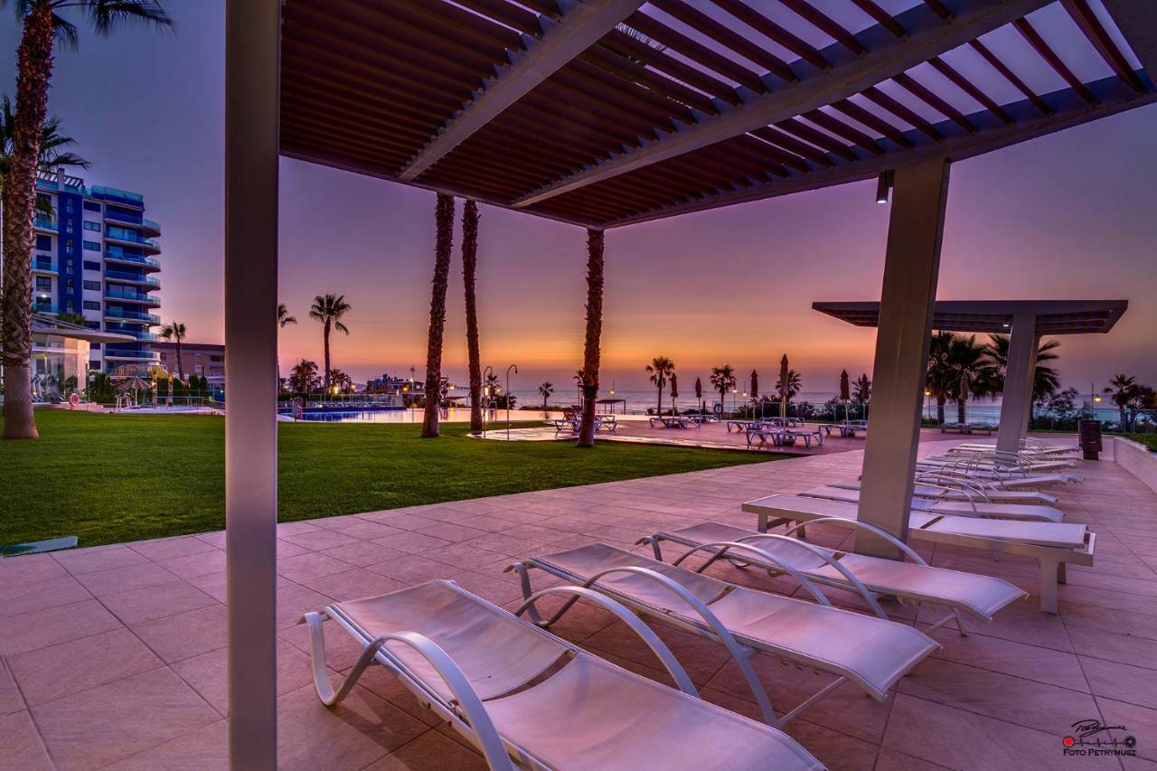 Ferienwohnung Torrevieja - Punta Prima Sea Senses Exterior foto